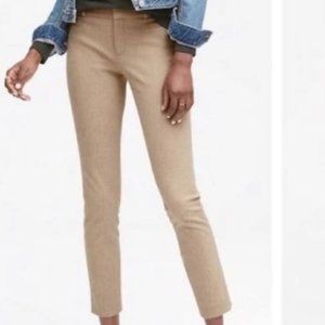 Banana Republic Sloan fit Khaki sear sucker cropped pants